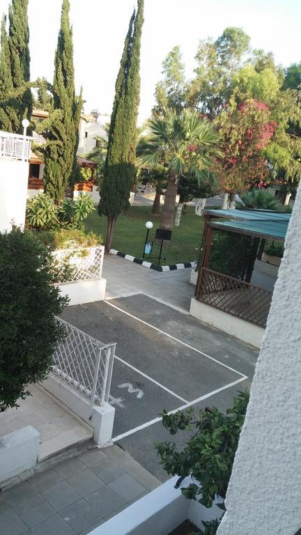 Miltos Beach House Ларнака Экстерьер фото