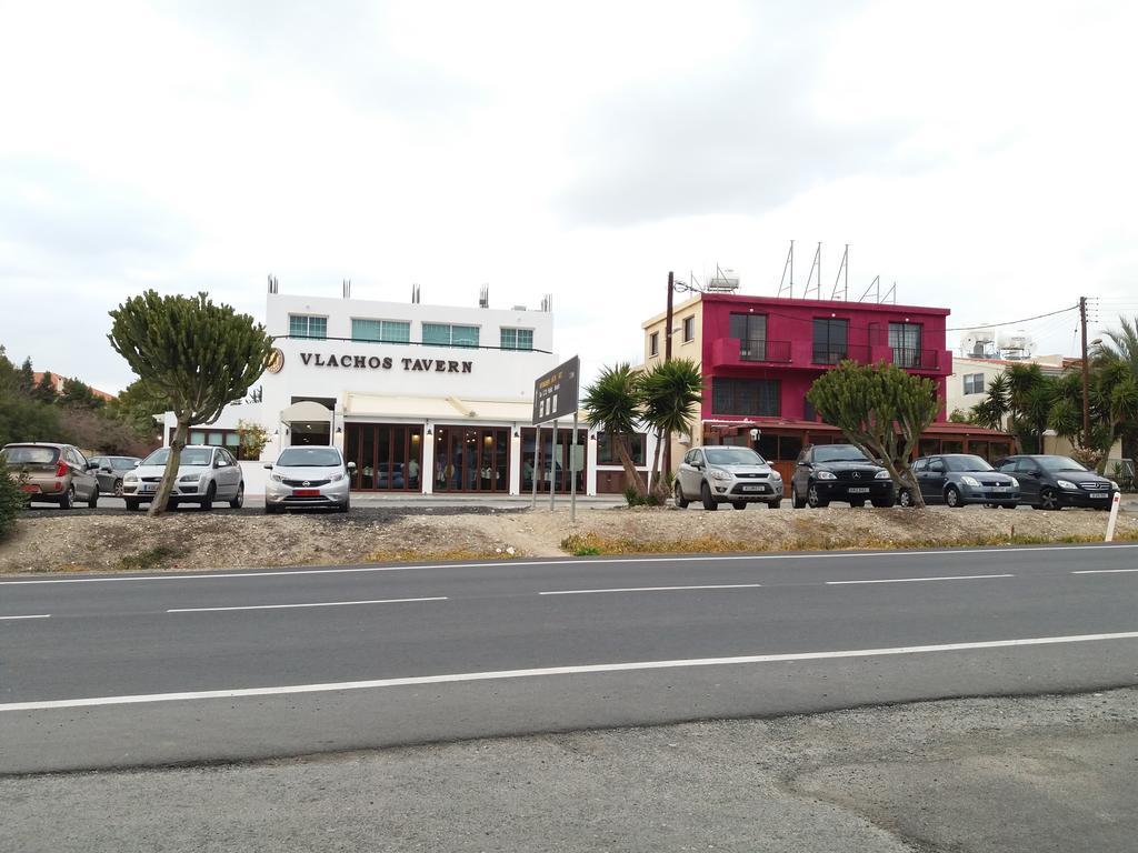 Miltos Beach House Ларнака Экстерьер фото