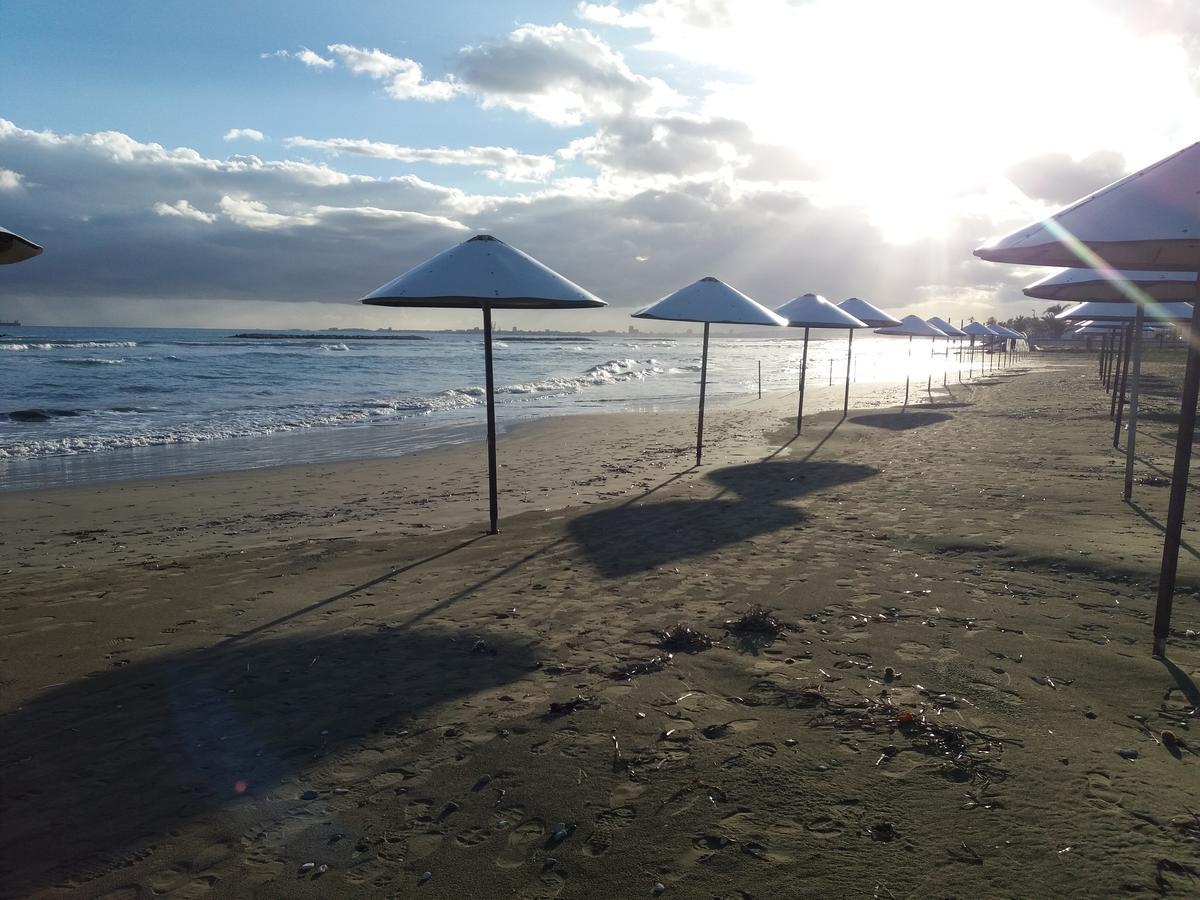 Miltos Beach House Ларнака Экстерьер фото